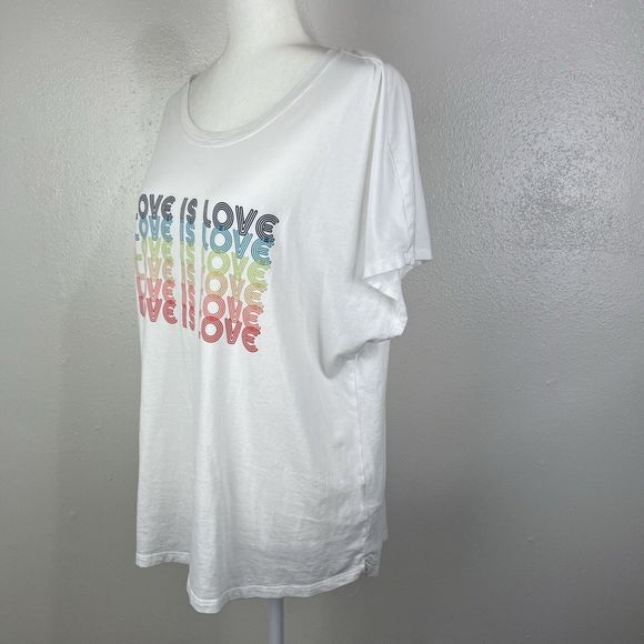 C&C California Pride Shirt Women 1X Plus Size Rainbow Love is Love Spellout Tee - Picture 3 of 16